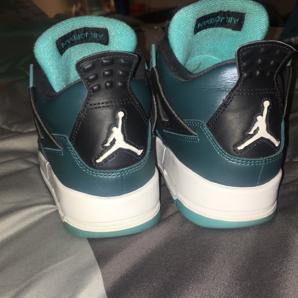 Air Jordan 4 size (4Y US . EU 36) - Picture 3 of 4